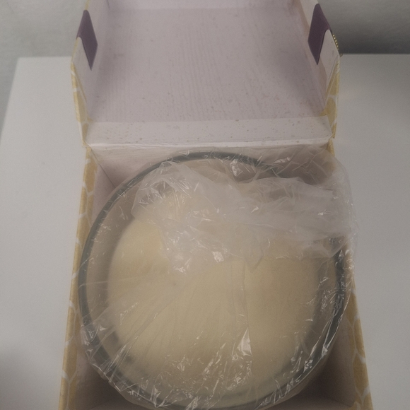 Luxury Candle w/Gift Box 2pc set - Honey Lavender & Sweet Honey- New - Picture 5 of 8